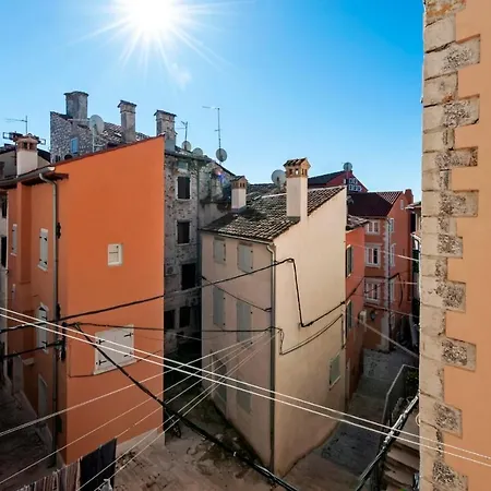 Casa Ivona * 로비니