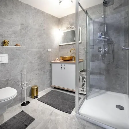아파트 Casa Ivona 로비니